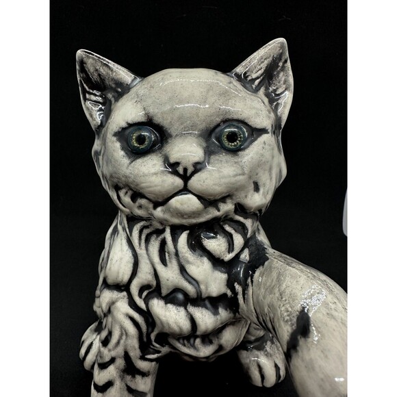 Vintage Ceramic Black Kitten Kitty Cat Scary Eyes Spooky Paw Up Grey Witchy - Picture 2 of 8